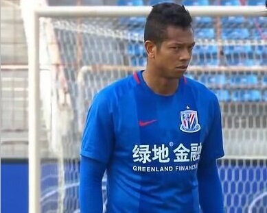 男生和女生一起搓搓搓