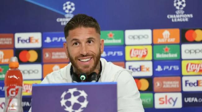 免费哦观看av