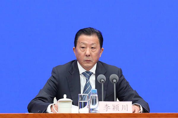 亚洲三级精品