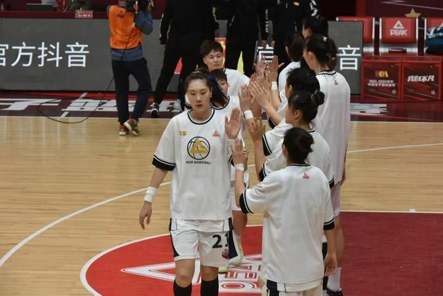 日本三级一区