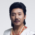公共汽车里